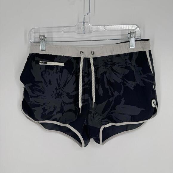 Vuori shorts womens medium M dark gray floral tavi workout running beachy summer - Picture 1 of 7